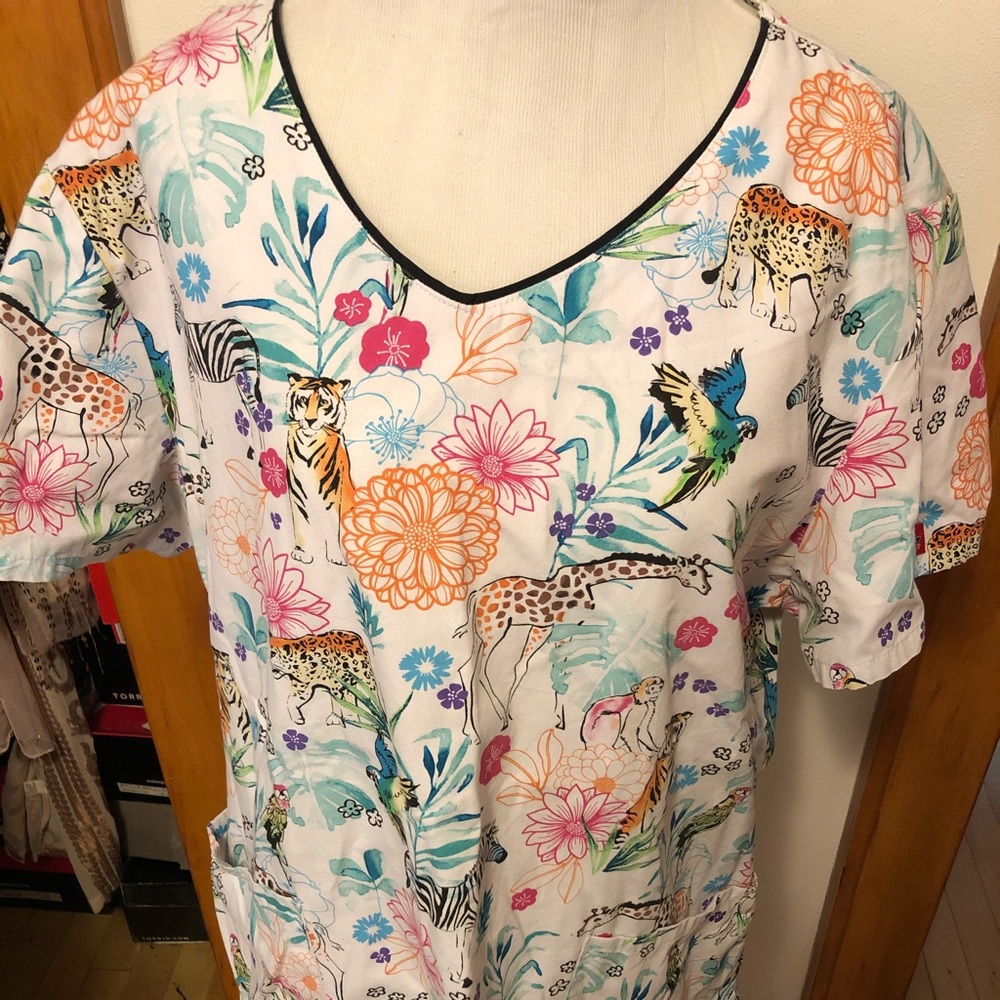Dickies Scrub Top